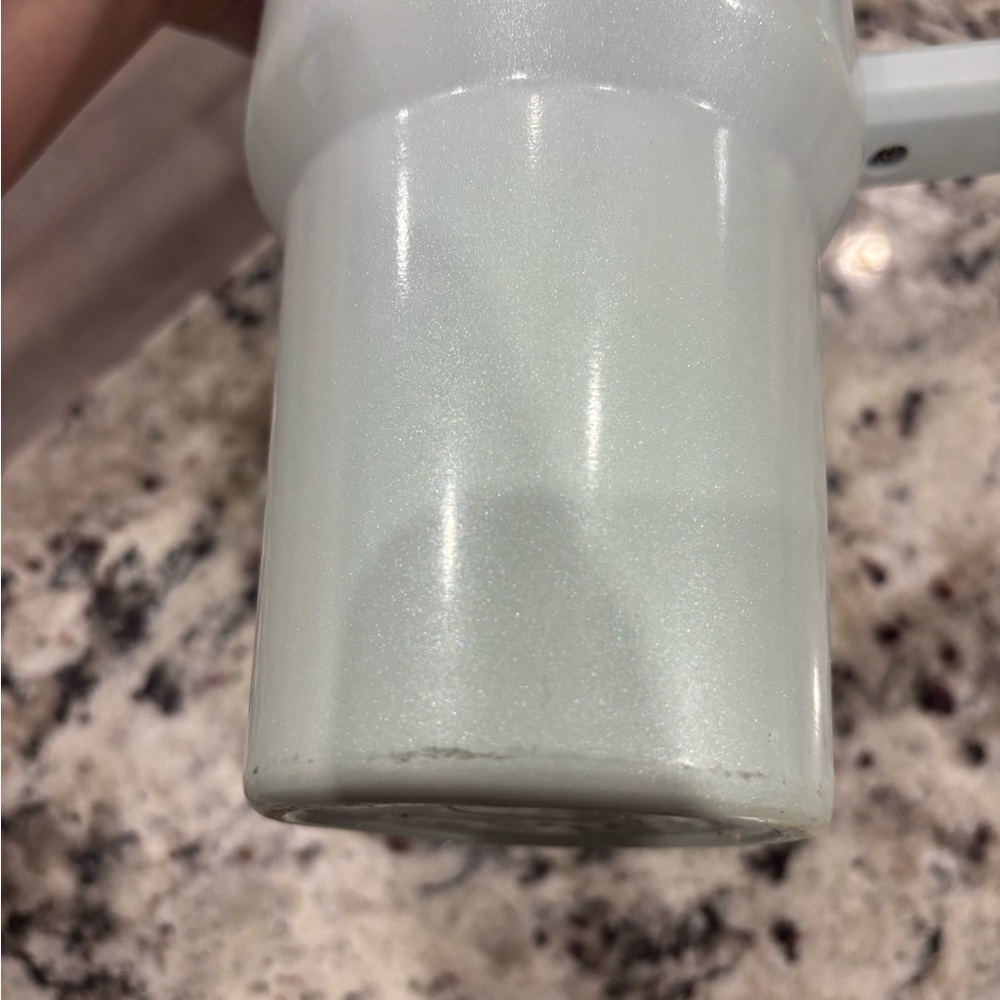 Stanley Mint Green quencher - Picture 2 of 3